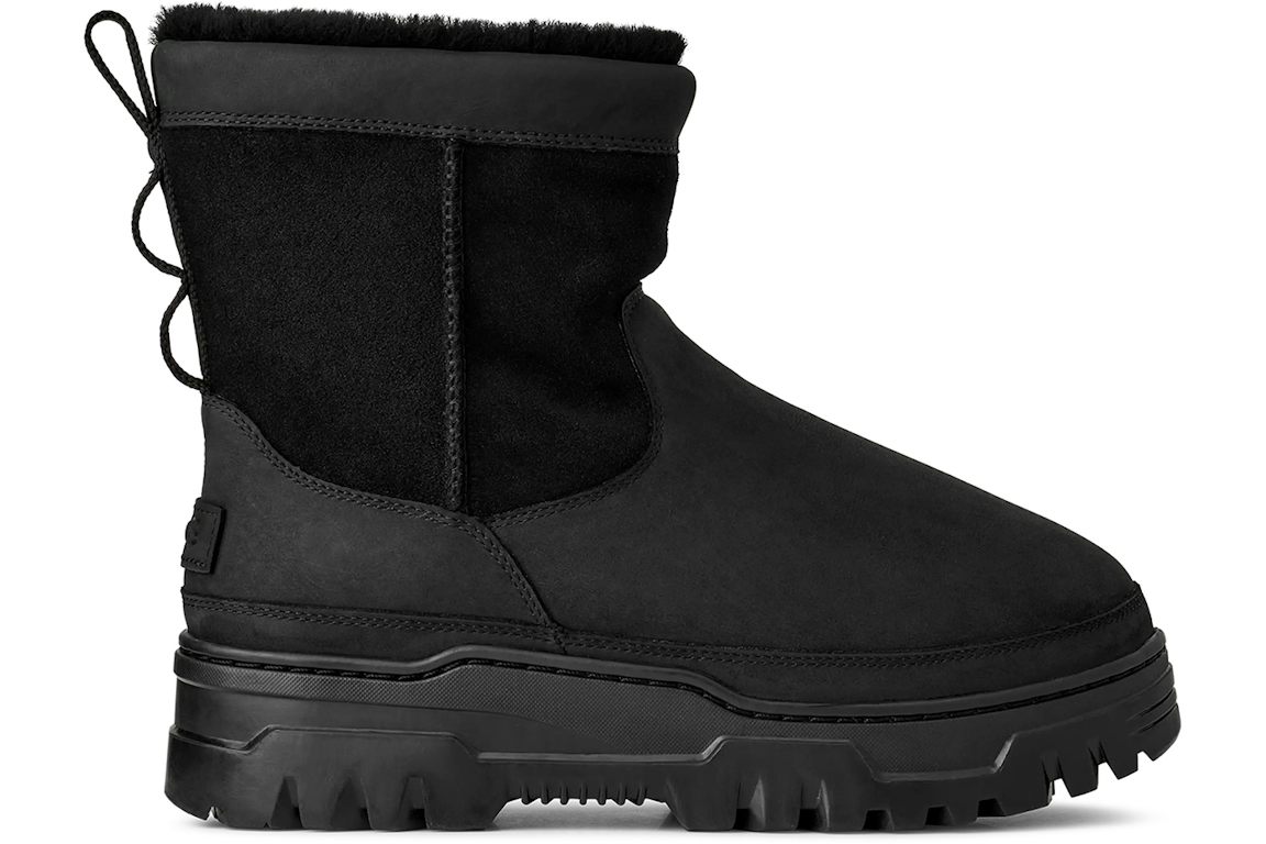 UGG Heritage Pull-On TrailGazer Boot - Black