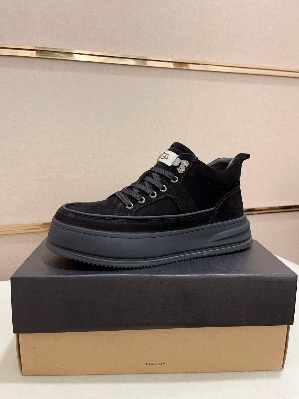 UGG Men's Retro High-Top Sneaker – Triple Black