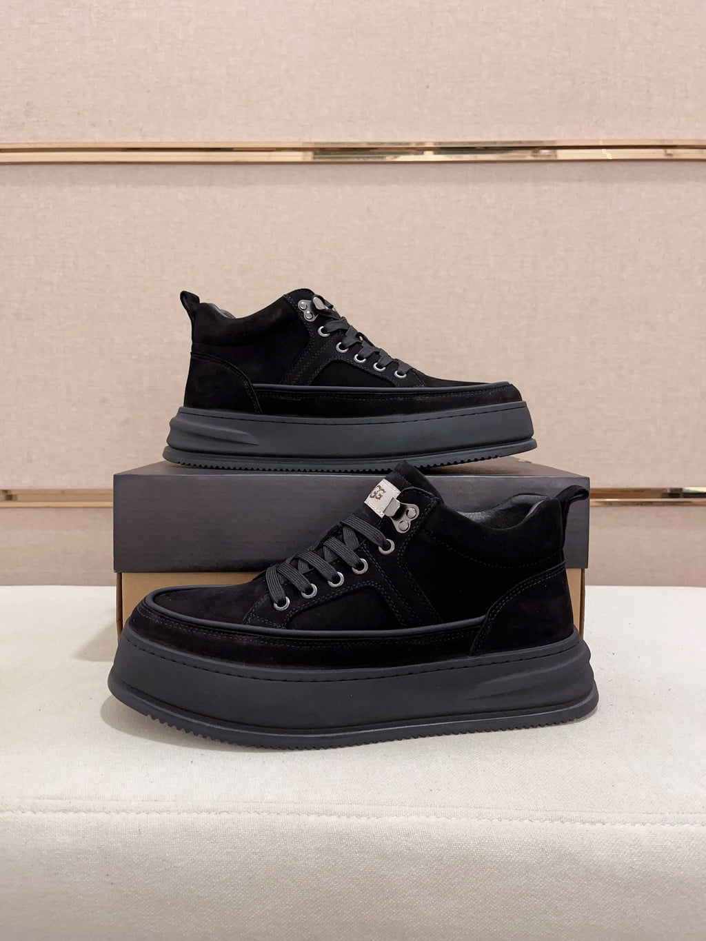 UGG Men's Retro High-Top Sneaker – Triple Black