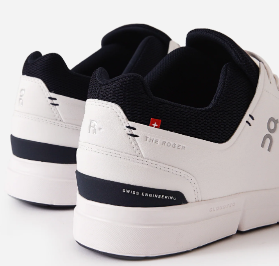 On Men's The Roger Advantage 3 Sneaker